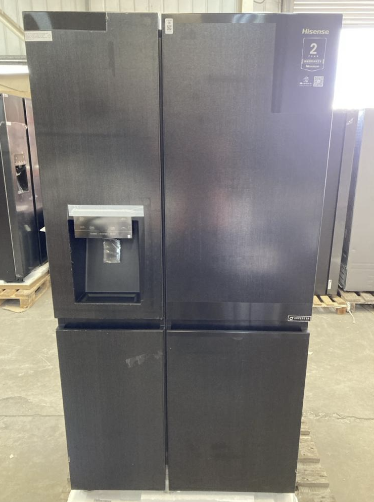 Hisense RS818N4TFE 632L American Smart Fridge Freezer Black (REFURBISHED)