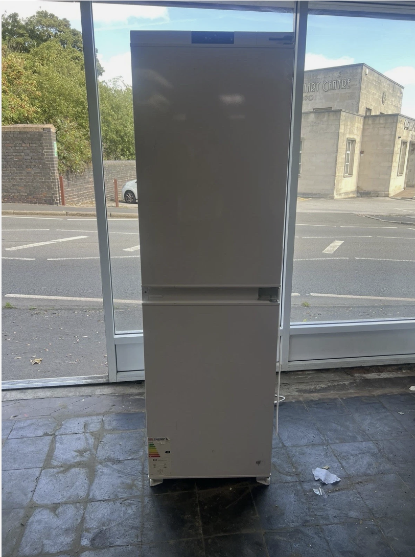 Kenwood KIFF5020 Integrated 50/50 Fridge Freezer - White (Refurbished)