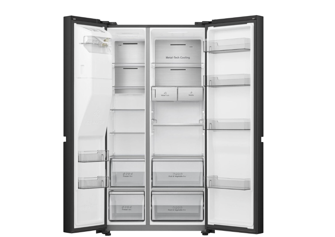 Hisense RS818N4TFE 632L American Smart Fridge Freezer Black (REFURBISHED)