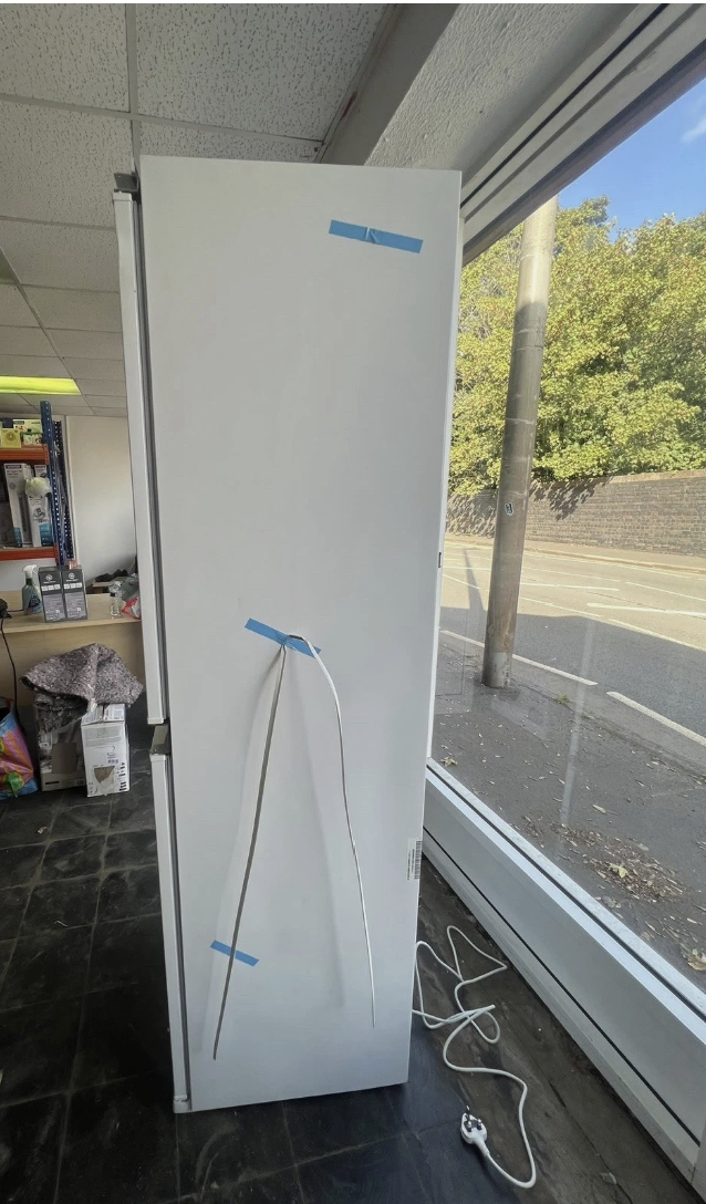 Kenwood KIFF5020 Integrated 50/50 Fridge Freezer - White (Refurbished)